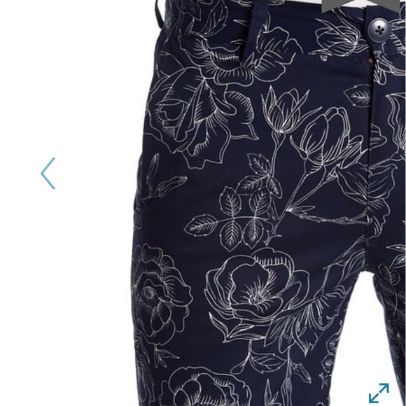 Wellington Men’s Dk Blue Floral Flat Front Shorts. Make an offer! - Picture 2 of 4